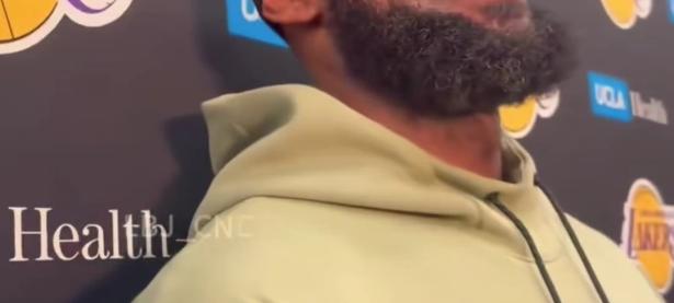 米兰体育-库里赛后接受采访：詹姆斯是我最难对付的对手